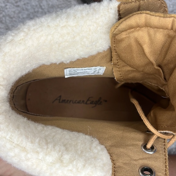 American Eagle Lace up Anke Boots, Tan with cream fleece Ankle, size 10 - Picture 6 of 7